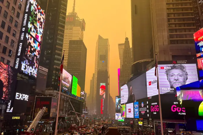 Times Square is enveloped in smoke from Canadian wild fires, June 7, 2023.